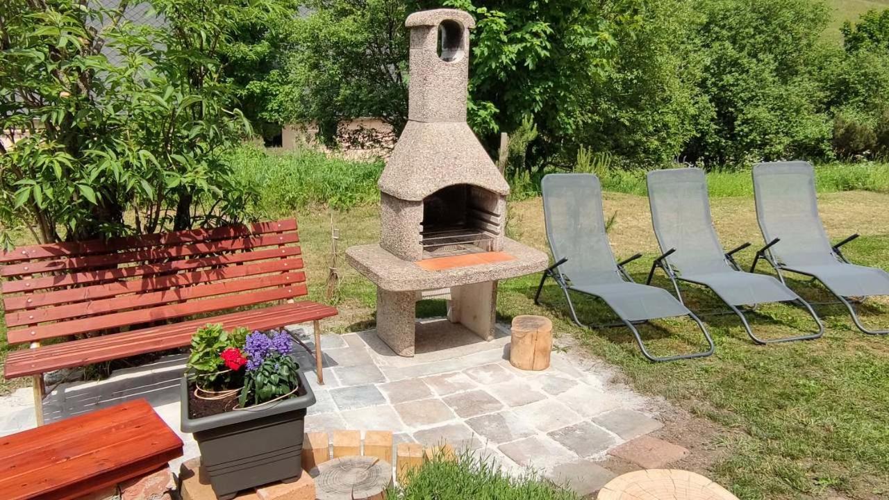 Holiday Home Moldava 외부 사진